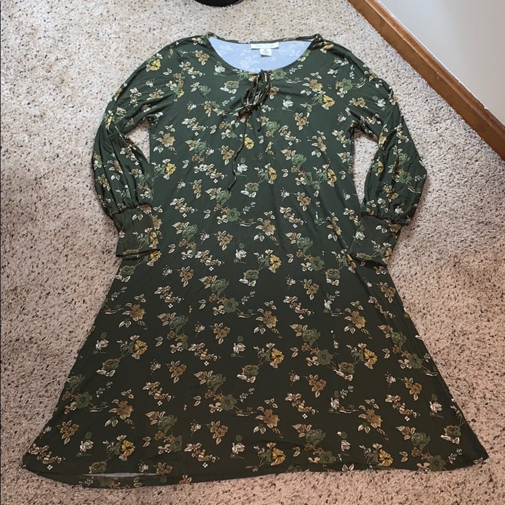 Skye’s The Limit Green Floral Long Sleeve Dress- M